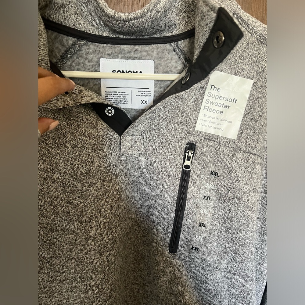 Brand new men’s sweater fleece
